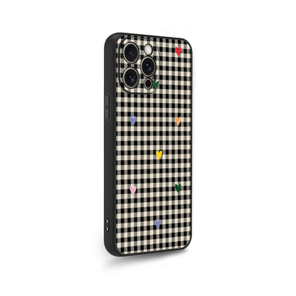 🧡 Retro Hearty Checkered Phone Case